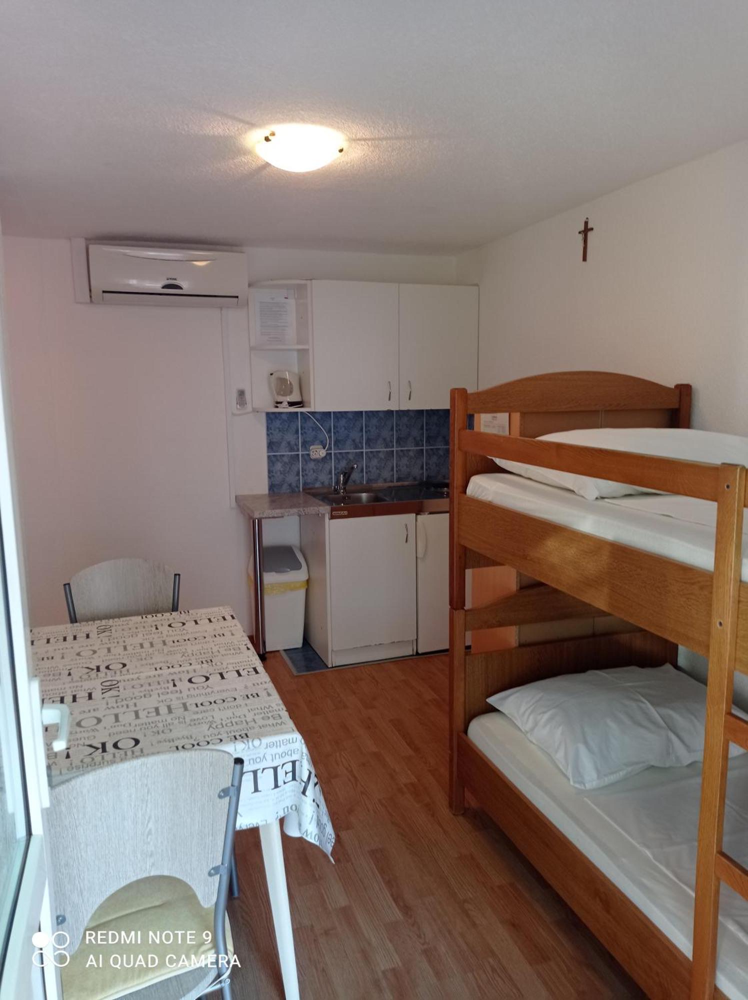 Apartments Mihovil Omiš Zimmer foto